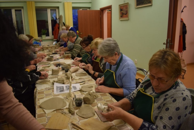 Spotkanie przy glinie Spotkanie przy glinie