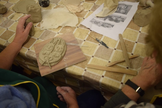 Spotkanie przy glinie Spotkanie przy glinie