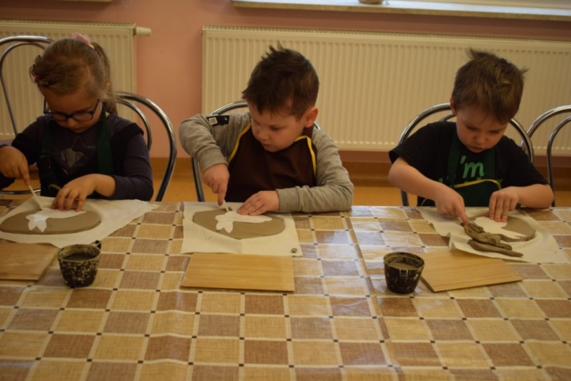 Zajęcia z gliną Zajęcia z gliną