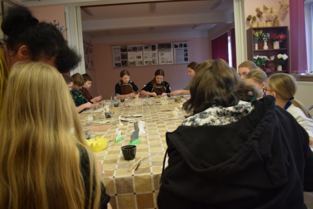 Zajęcia z gliną Zajęcia z gliną