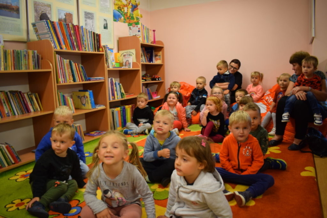 Przedszkolaki glina i bajka